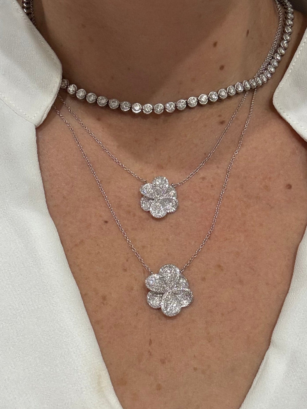 18K White Gold Diamond Flower Necklace -Small