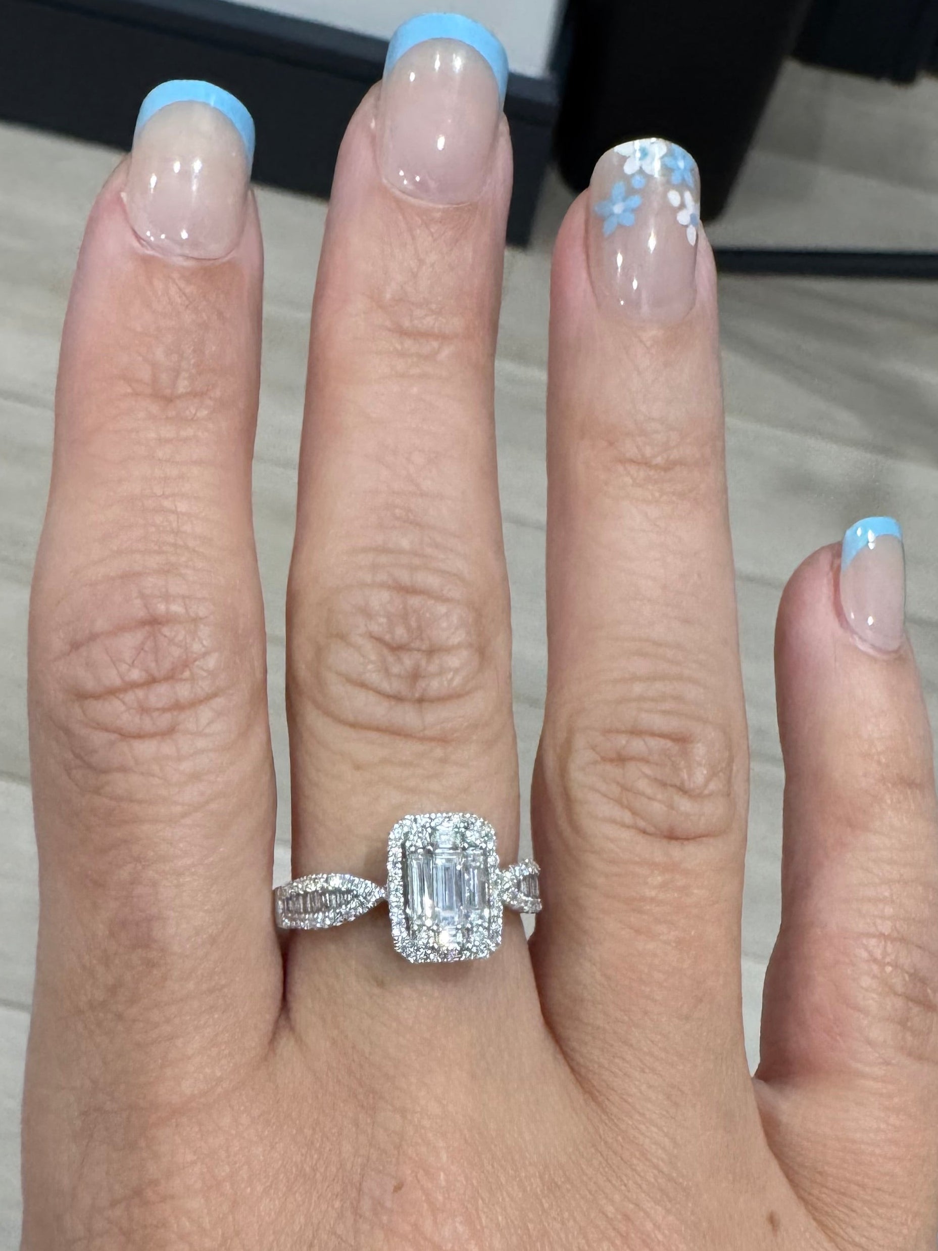 18K White Gold Geometric Baguette Diamond Ring